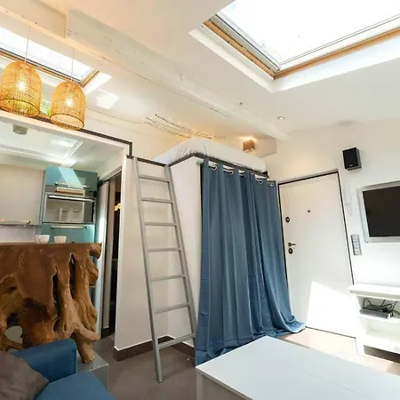 Sk Joli Studio, Le Port, Clim, Tramway, Wifi 17 Bonaparte *